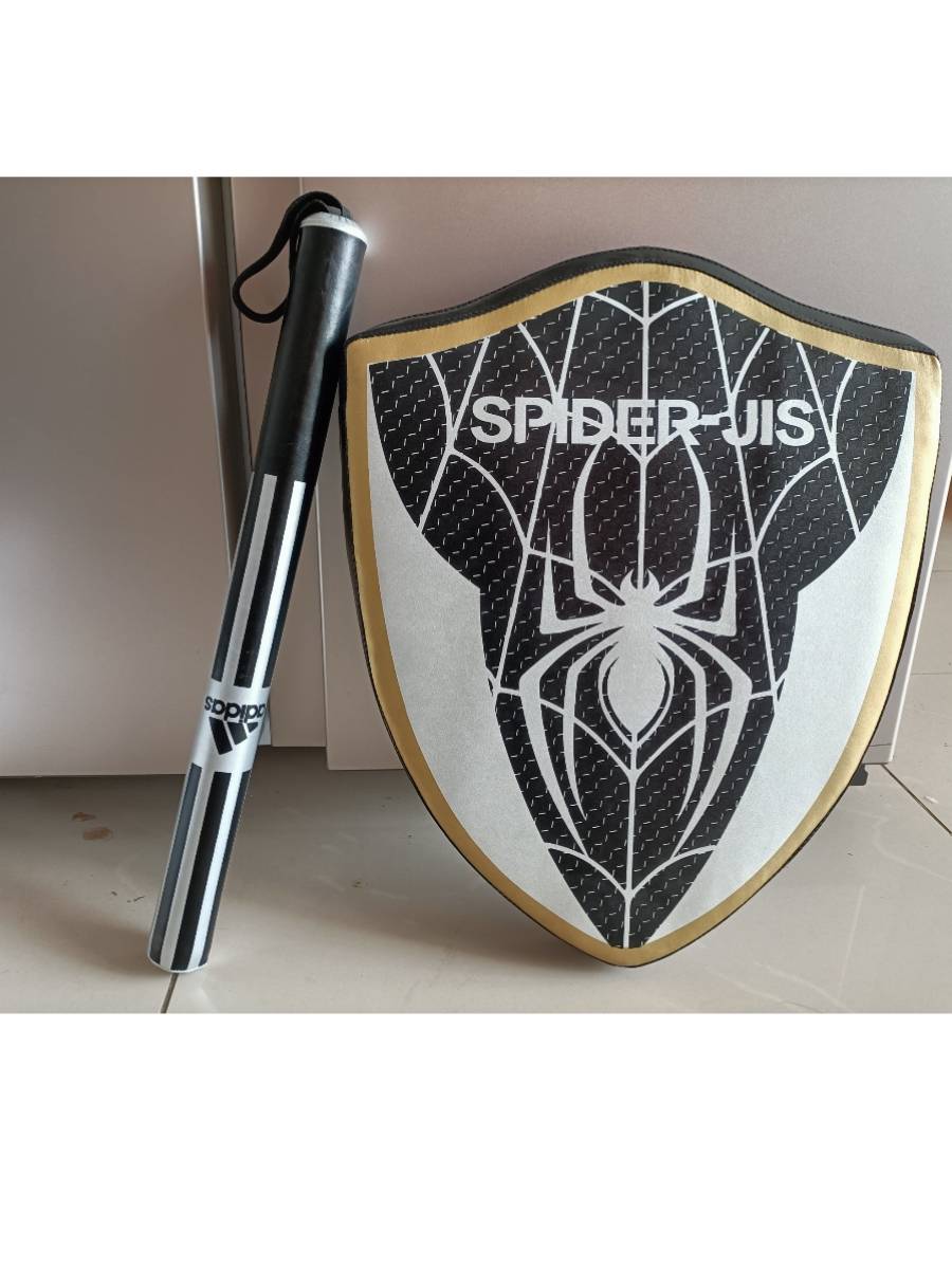 Spider shield + stick target (note colour)
